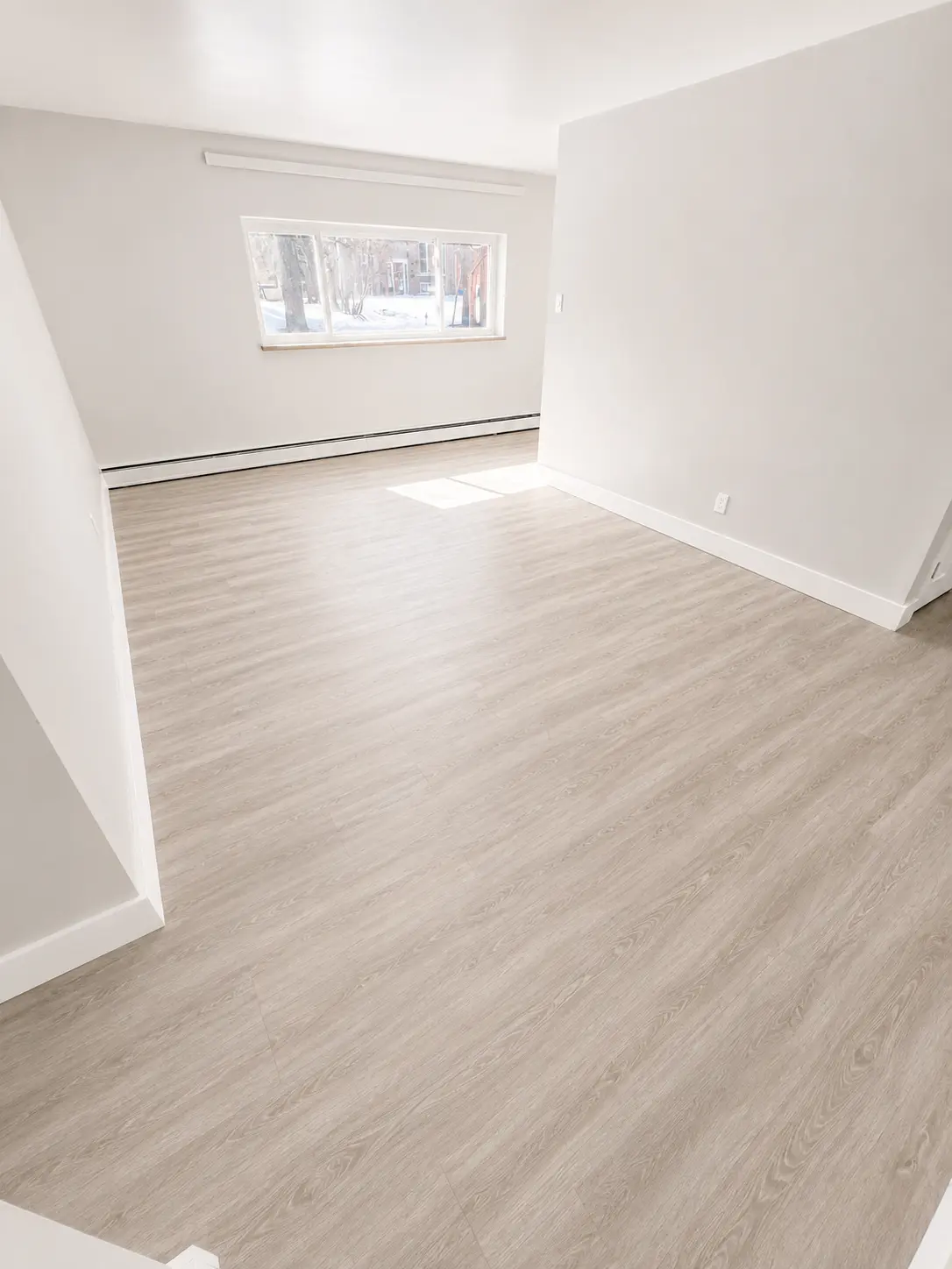 14 Milford Crescent (2 units available)